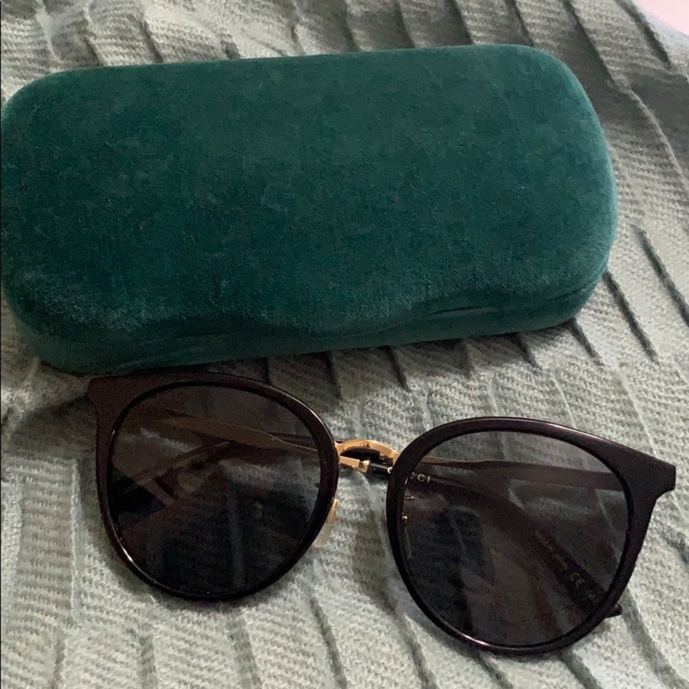 Sunglasses - Picture 7 of 7